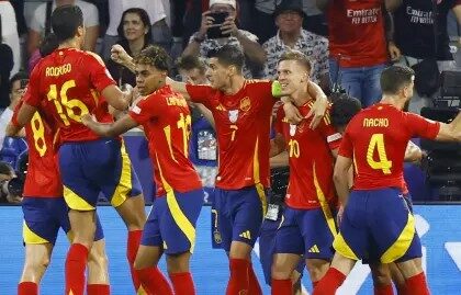 ספרד מפתיעה ועולה לגמר אחרי ניצחון מרגש על צרפת בחצי הגמר של אליפות יורו 2024