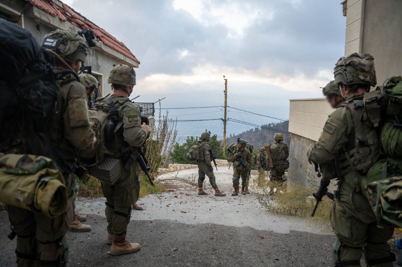 התיעוד נחשף: לוחמי הקומנדו של צה"ל השמידו מחסני נשק ותשתיות תת-קרקע של חיזבאללה בדרום לבנון